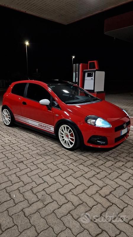 Usata Abarth Grande Punto 155 CV (114 kW) 2010 Utilitaria