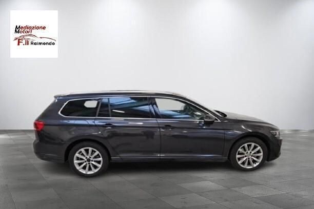 Usata VW Passat Business 119 CV (87 kW) 2020 Nero Station wagon