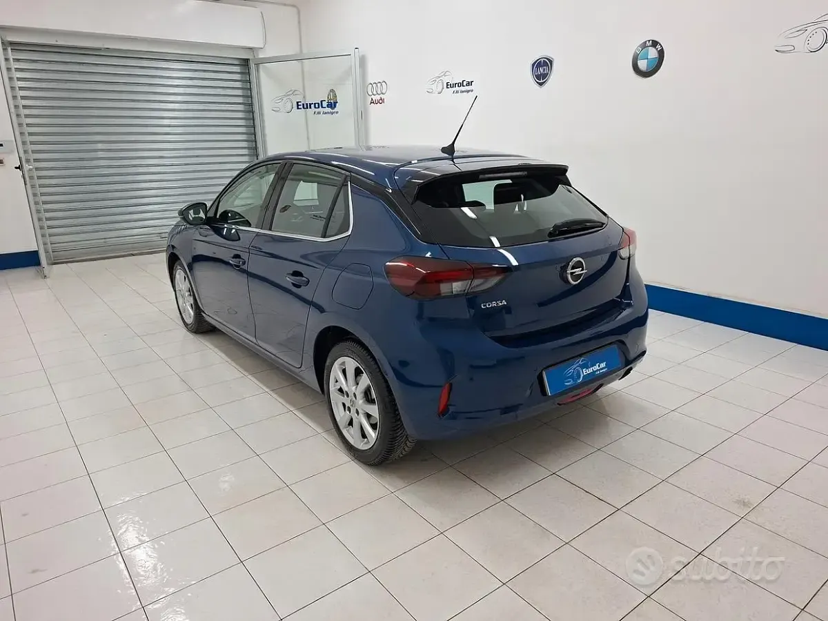 Usata Opel Corsa Elegance 102 CV (75 kW) 2020 Blu Utilitaria