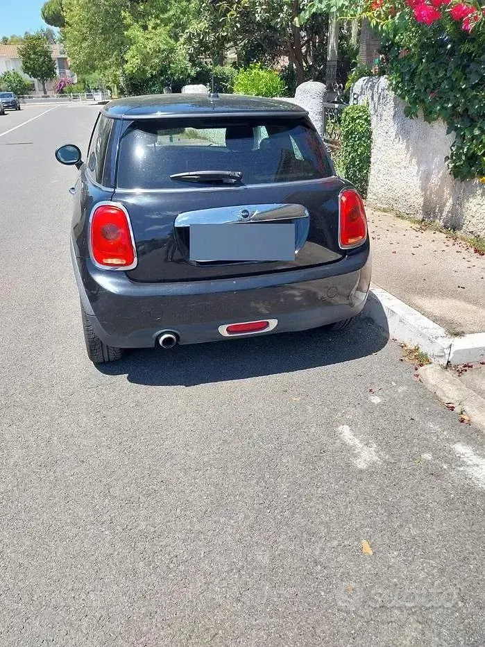 Usata Mini ONE 75 CV (55 kW) 2016 Nero Utilitaria