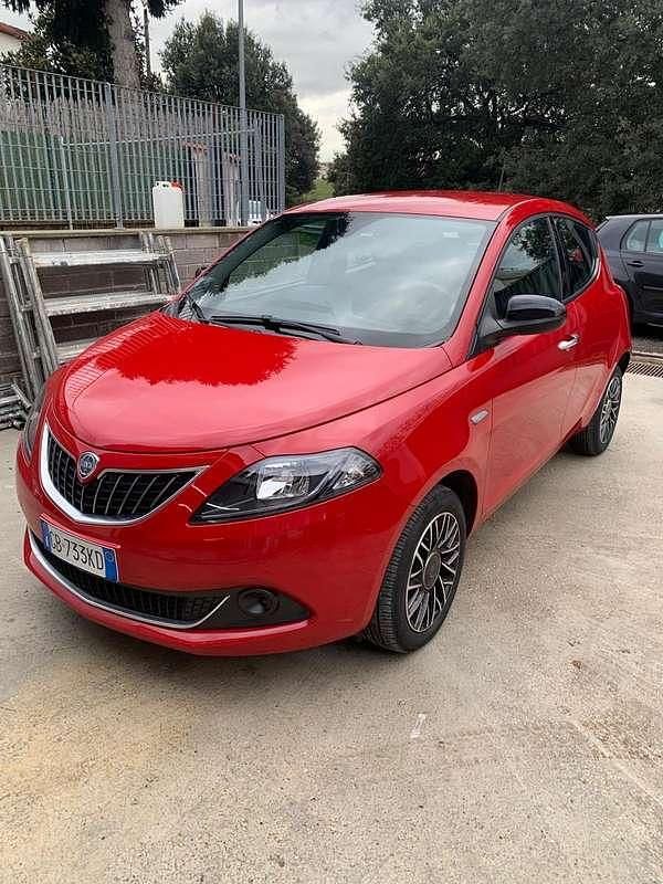 Usata Lancia Ypsilon 71 CV (52 kW) 2021 Utilitaria