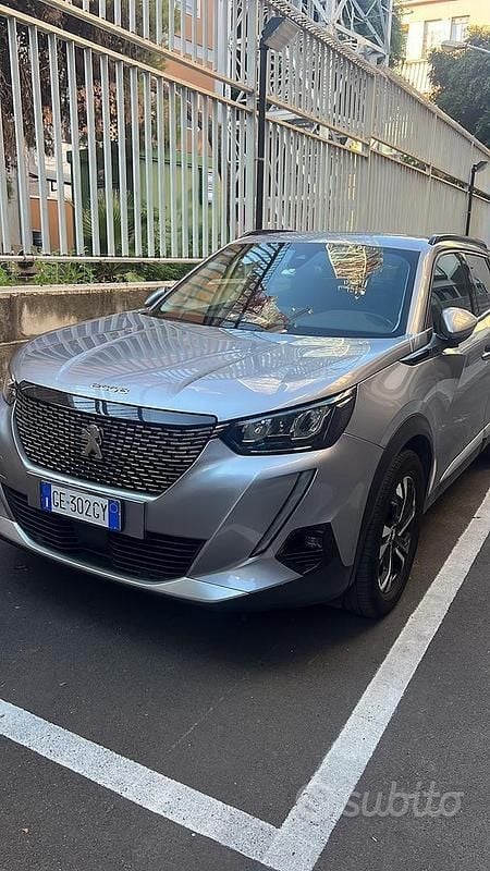 Usata Peugeot 2008 110 CV (80 kW) 2020 Grigio SUV