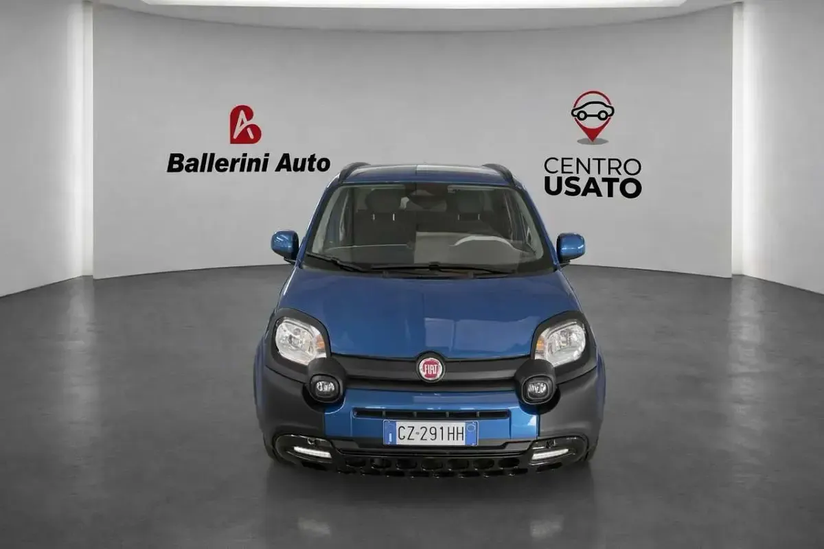 Usata Fiat Panda Cross Cross 69 CV (50 kW) 2025 Blu/azzurro Utilitaria