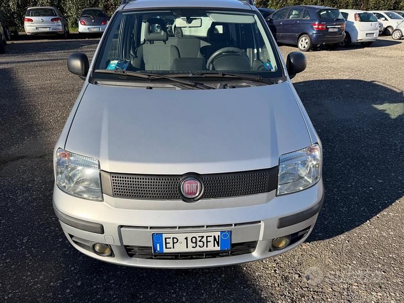 Usata Fiat Panda Dynamic 60 CV (44 kW) 2012 Grigio Utilitaria