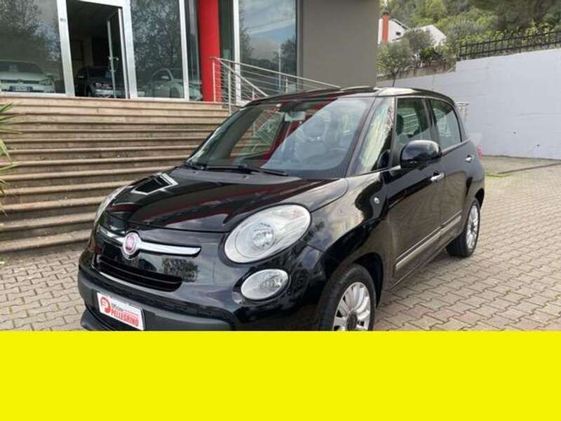 Nero Usata 2015 Fiat 500L Lounge Monovolume | 9990 € (Cara) - Immagine 1/4