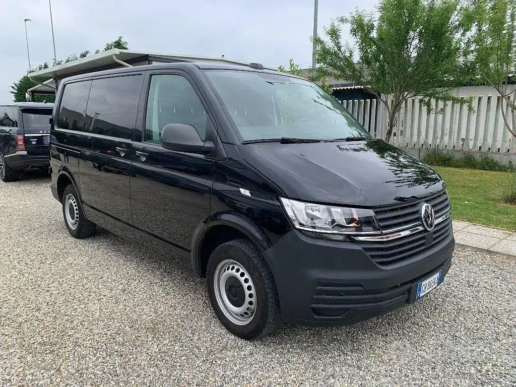 Usado VW Transporter 150 CV (110 kW) 2020 Negro Van