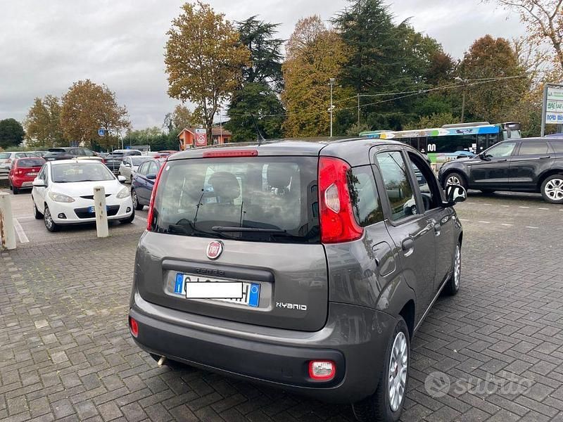 Usata Fiat Panda S 70 CV (51 kW) 2022 Grigio scuro Berlina