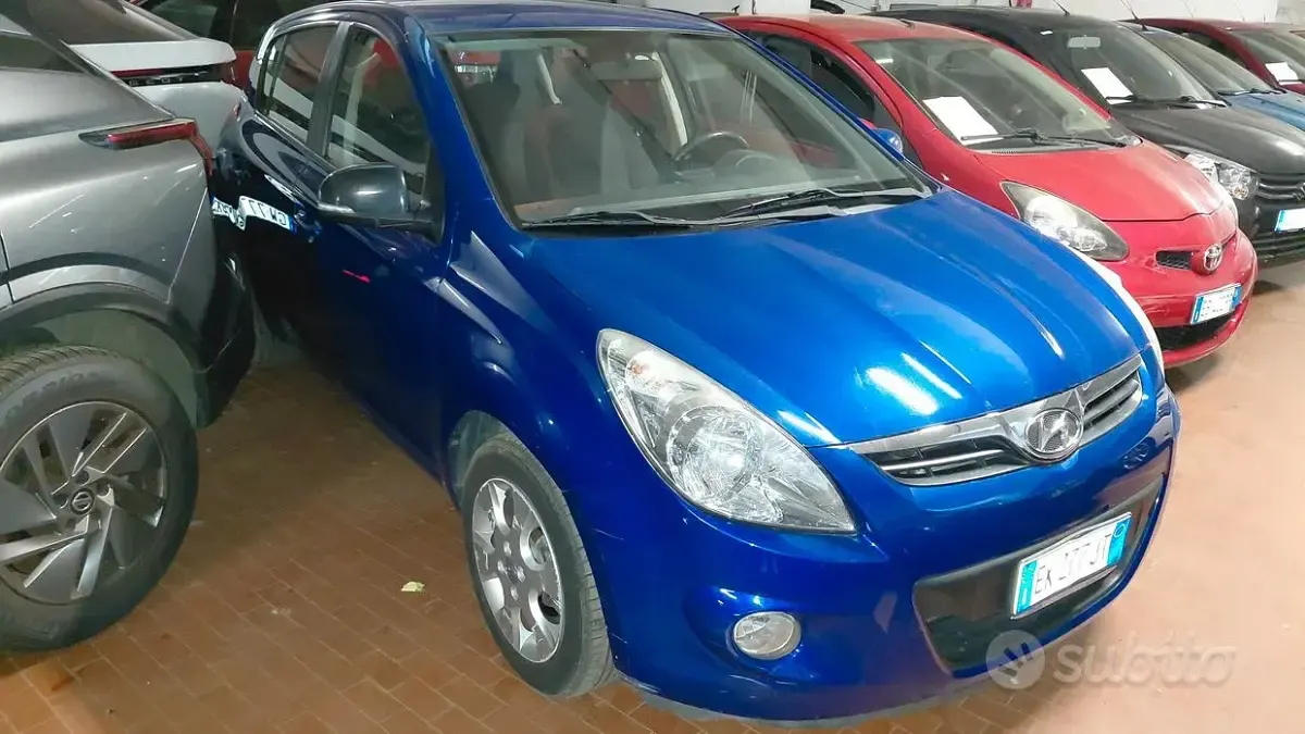 Usata Hyundai i20 Edition 78 CV (57 kW) 2011 Bluazzurro Utilitaria