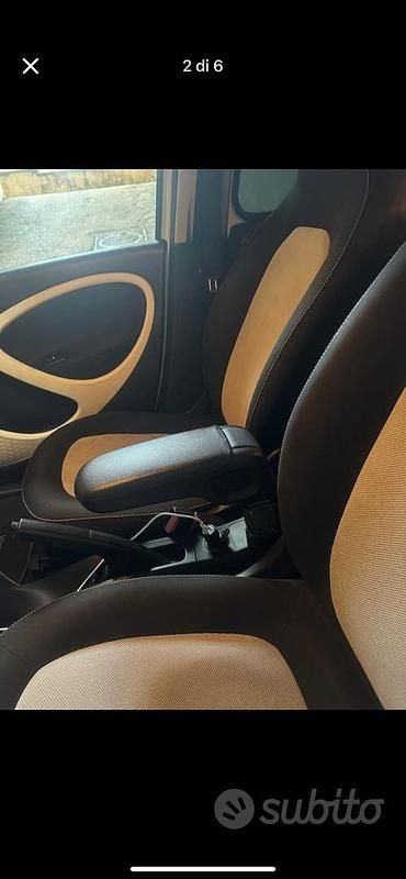 Usata Smart ForFour 90 CV (66 kW) 2016 Bianco Utilitaria