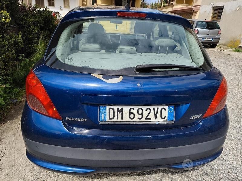 Usata Peugeot 207 90 CV (66 kW) 2007 Blu Berlina