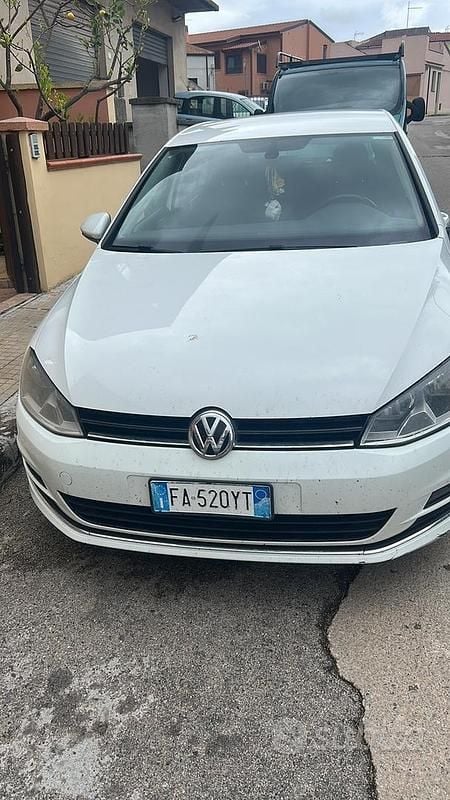 Usata VW Golf VII 110 CV (80 kW) 2015 Bianco Utilitaria