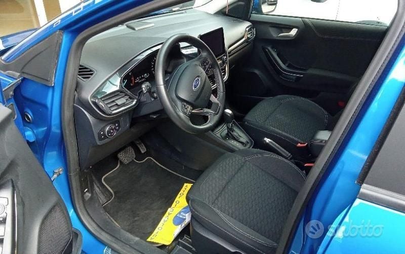Usata Ford Puma Titanium 125 CV (91 kW) 2020 Blu SUV