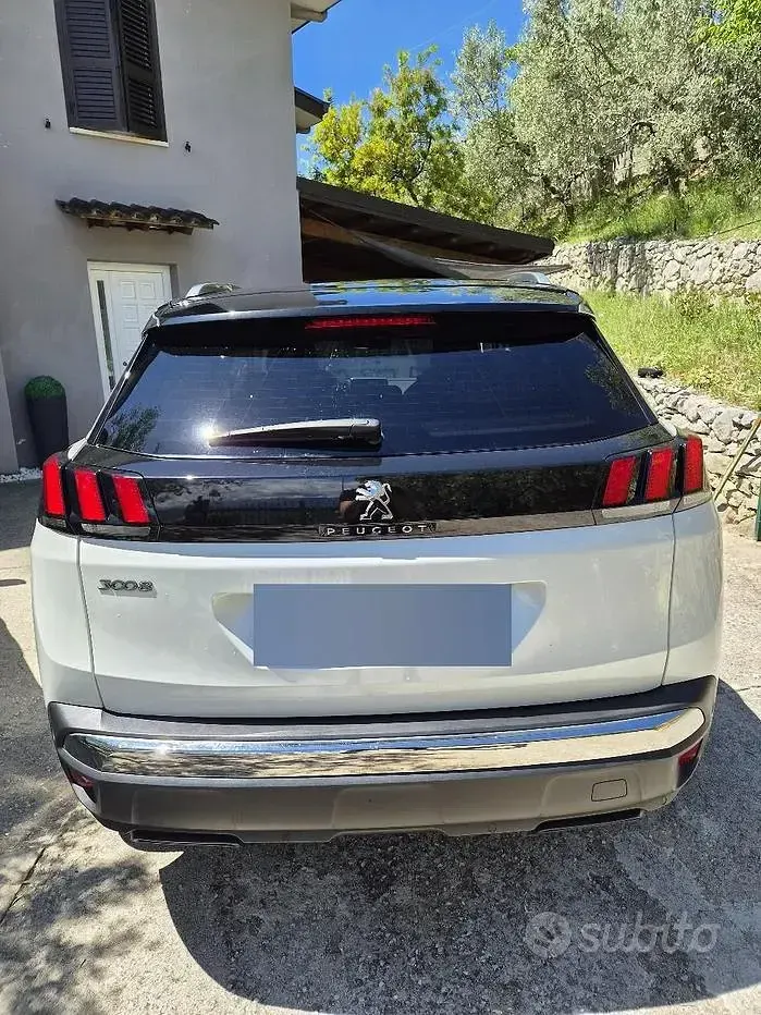 Usata Peugeot 3008 Allure 131 CV (96 kW) 2019 Bianco SUV