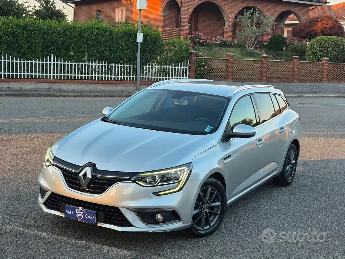 Usata Renault Mégane GrandTour Intens 110 CV (80 kW) 2018 Grigio Station wagon