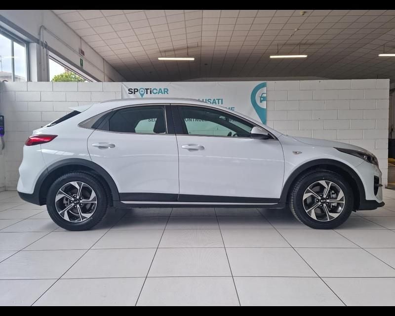 Usata Kia XCeed Style 120 CV (88 kW) 2021 Bianco SUV