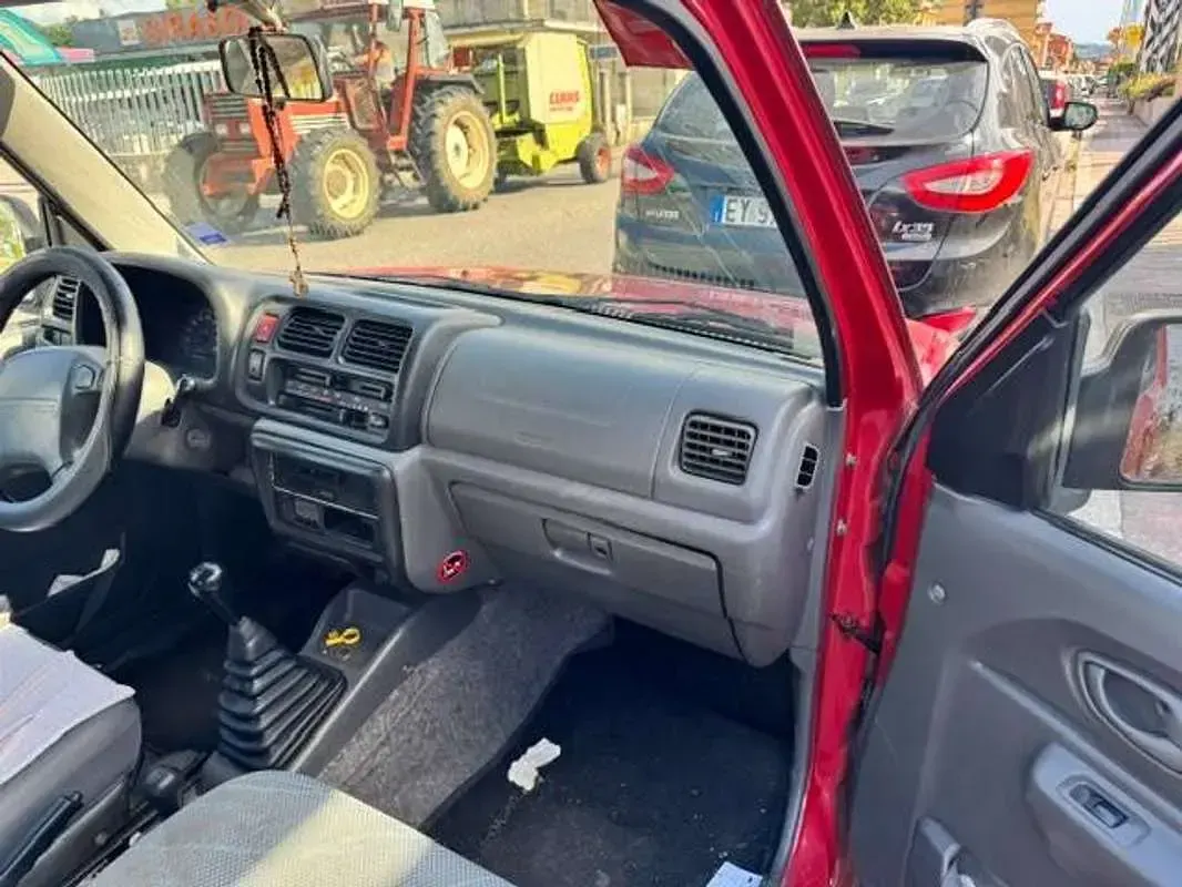 Usata Suzuki Jimny 82 CV (60 kW) 2002 Rosso SUV