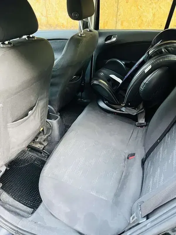 Usata Opel Corsa Edition 95 CV (69 kW) 2011 Nero Utilitaria