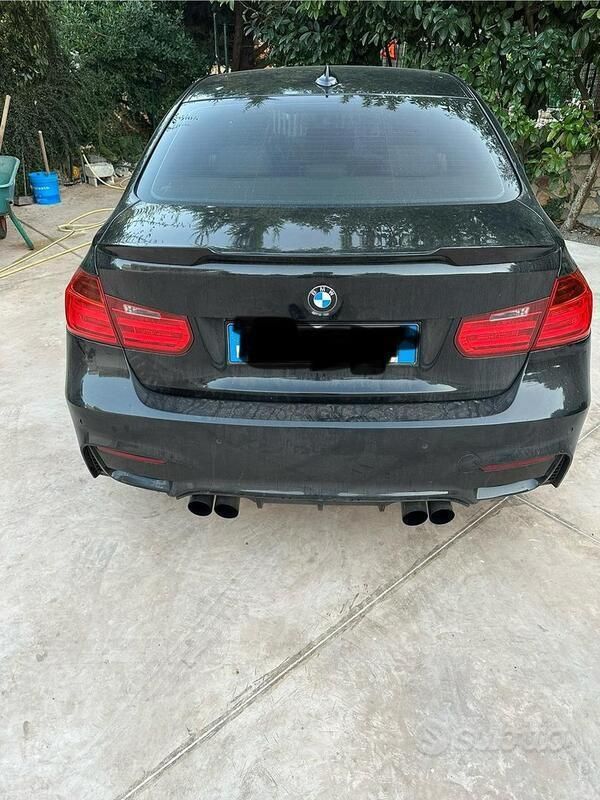 Usata BMW 320 Luxury Line 250 CV (183 kW) 2012 Nero Berlina