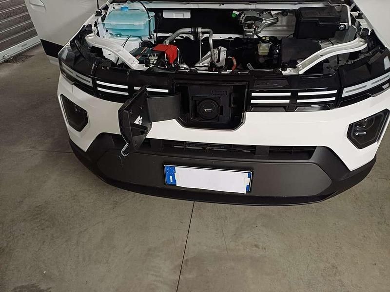 Usata Dacia Spring Expression 19 kW (26 CV) 2024 Bianco Utilitaria