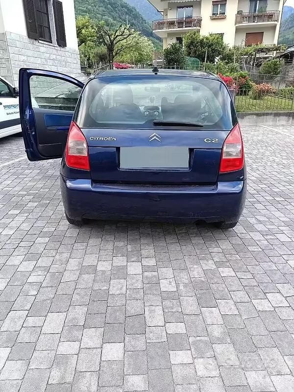 Usata Citroën C2 60 CV (44 kW) 2004 Blu Utilitaria