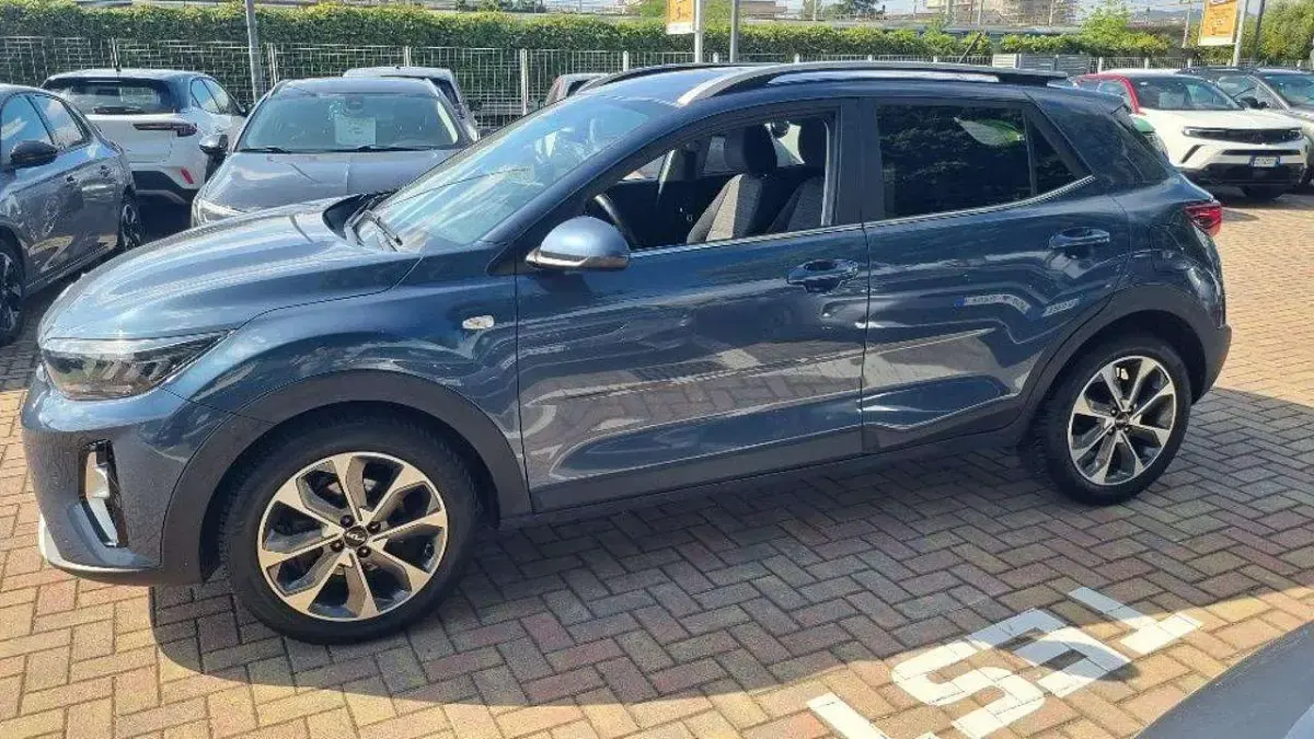 Usata Kia Stonic Style 101 CV (74 kW) 2022 Blu SUV