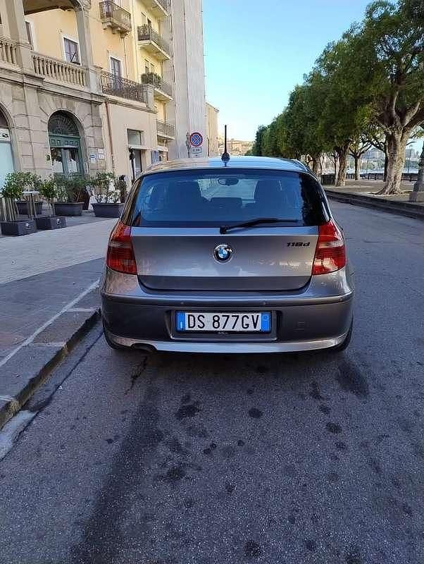 Usata BMW 118 Comfort Edition 143 CV (105 kW) 2008 Grigio Utilitaria