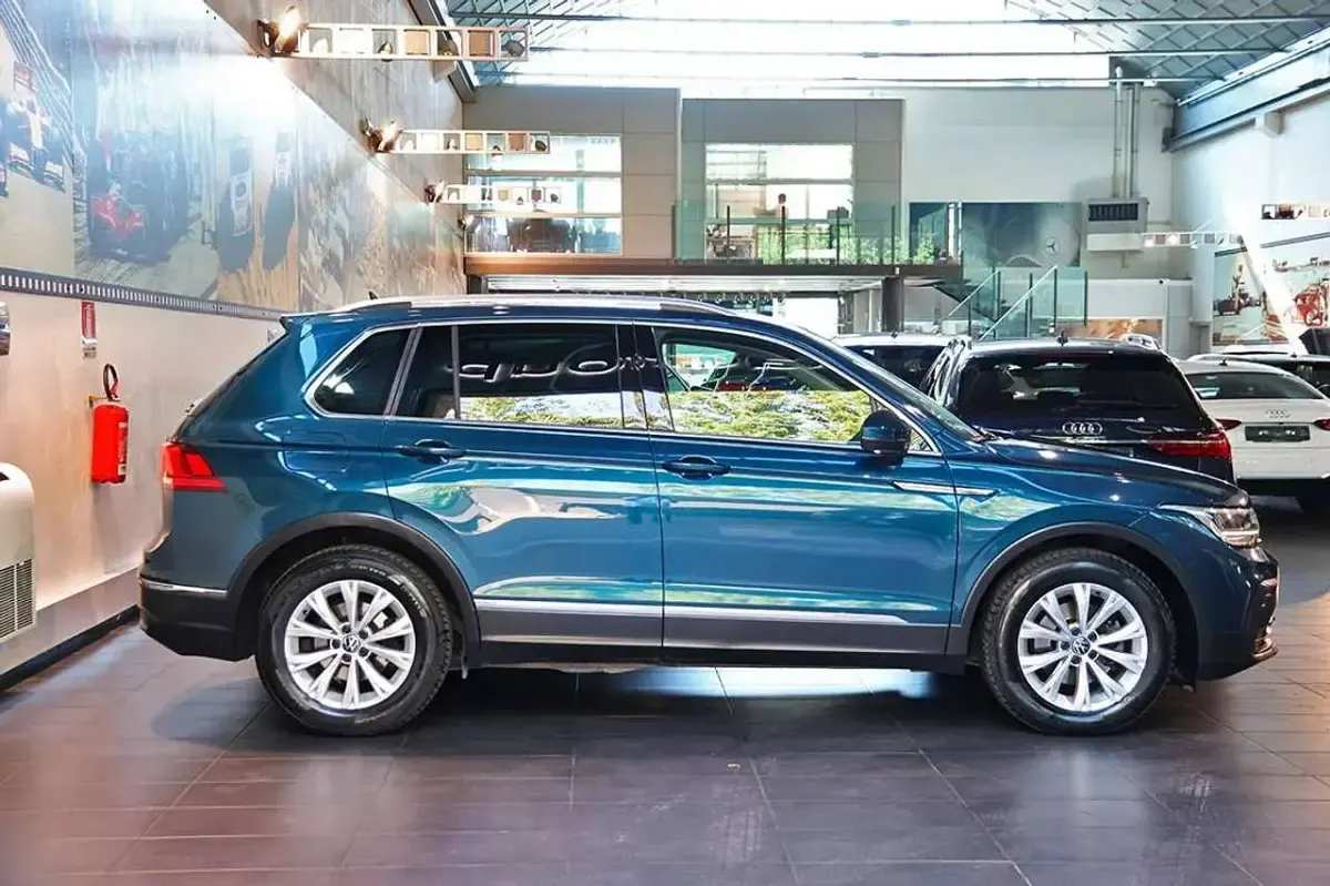 Usata VW Tiguan Life 122 CV (89 kW) 2021 Blu/azzurro SUV