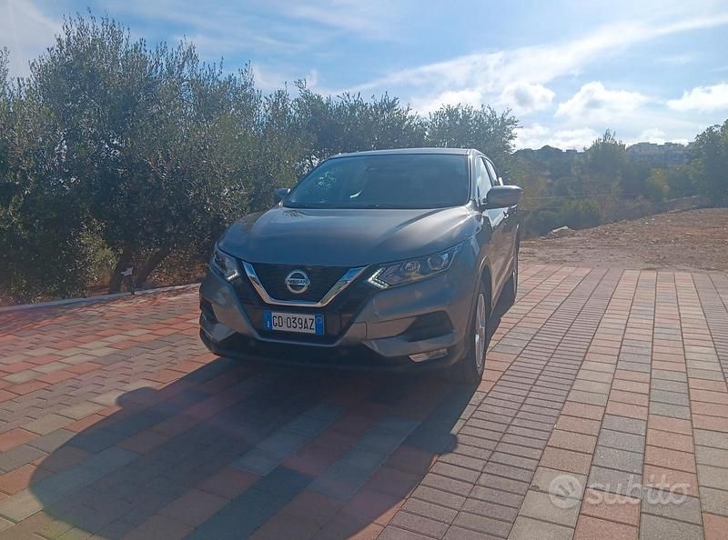 Usata Nissan Qashqai 116 CV (85 kW) 2020 Grigio SUV