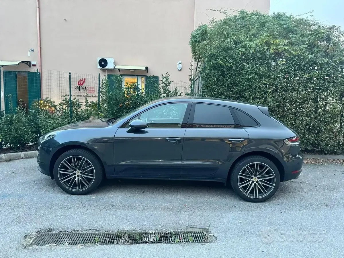 Usata Porsche Macan S 353 CV (259 kW) 2020 Grigio SUV