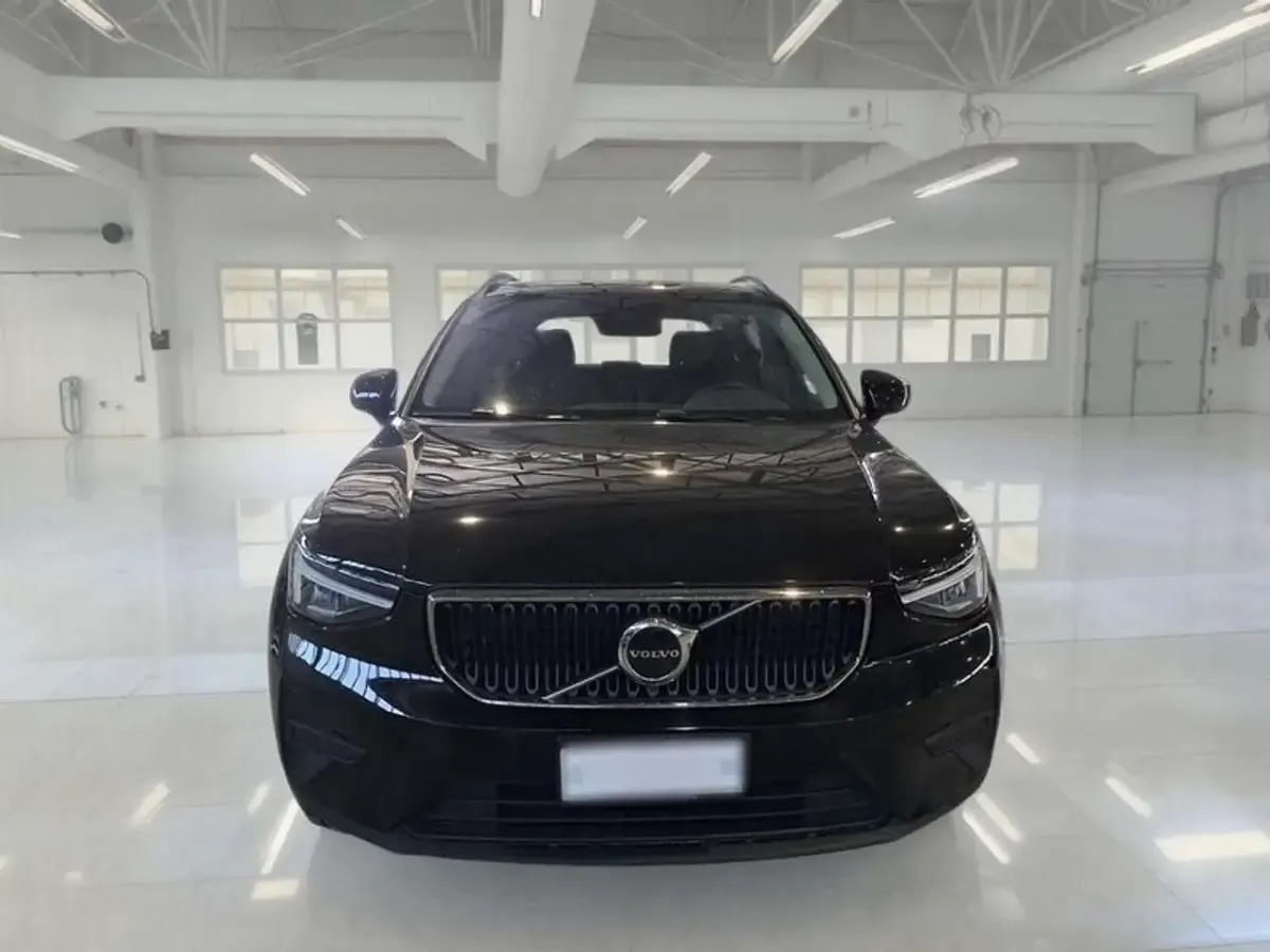 Usata Volvo XC40 129 CV (94 kW) 2022 Nero SUV