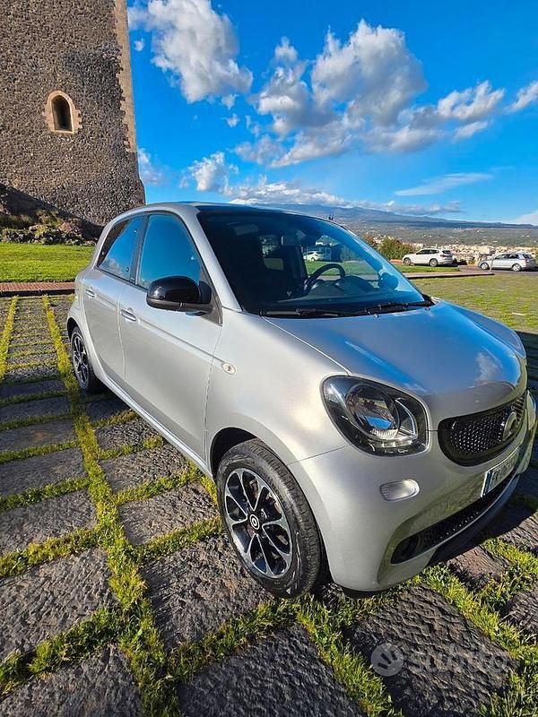 Usata Smart ForFour Passion 71 CV (52 kW) 2016 Utilitaria