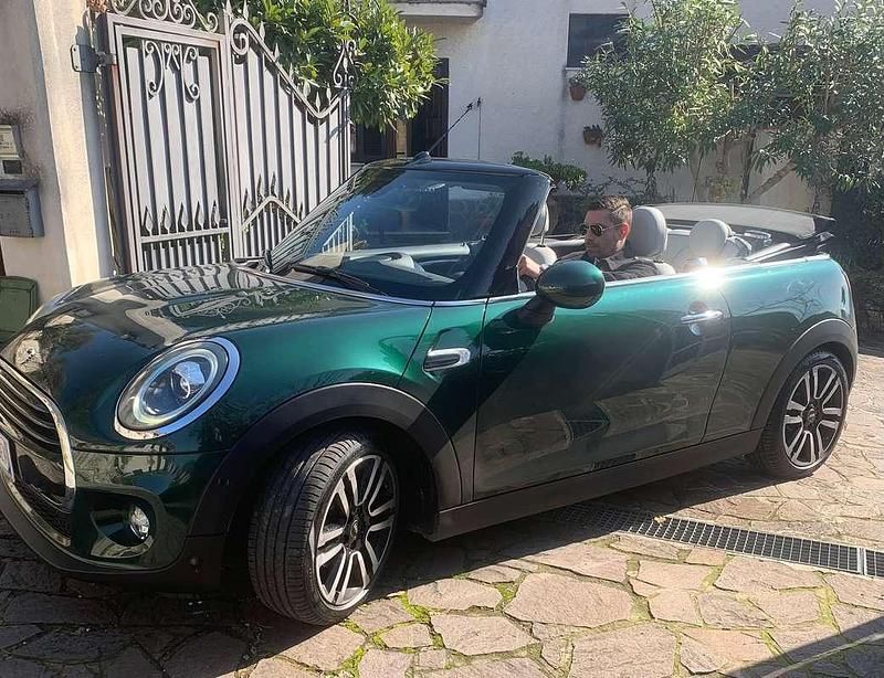 Usata Mini Cooper D Cabriolet Hype 116 CV (85 kW) 2018 Verde Cabrio