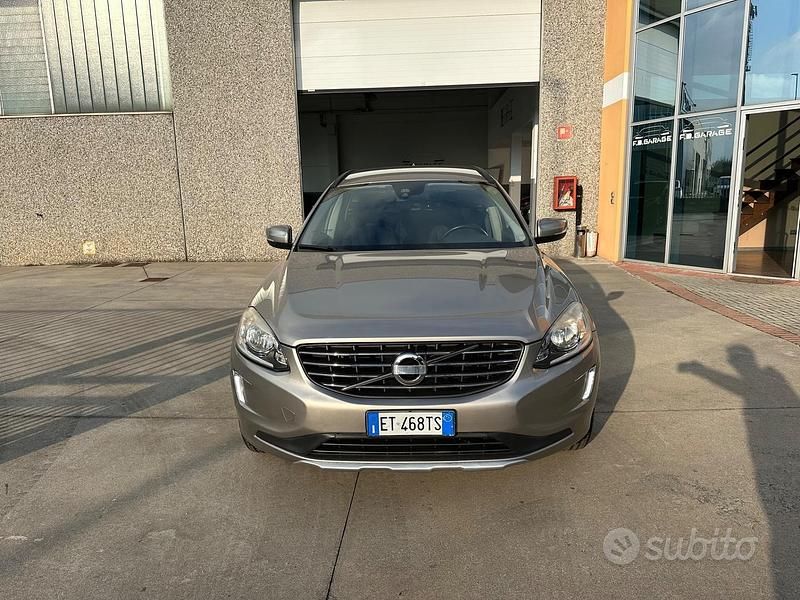 Usata Volvo XC60 Kinetic 135 CV (99 kW) 2014 Marrone SUV