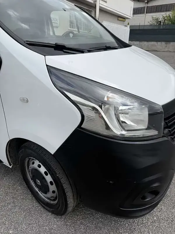 Usata Renault Trafic 170 CV (125 kW) 2017 Monovolume
