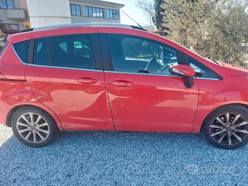 Usata Ford B-MAX 75 CV (55 kW) 2017 Rosso Monovolume