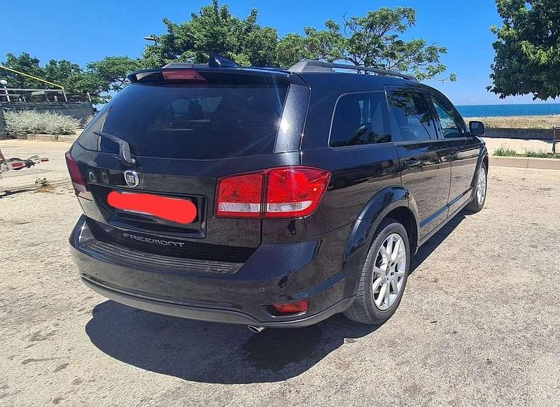 Usata Fiat Freemont Lounge 170 CV (125 kW) 2013 Nero SUV