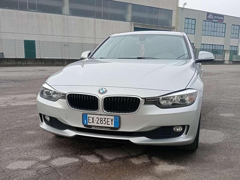Usata BMW 316 Sport Line 116 CV (85 kW) 2014 Argento Station wagon