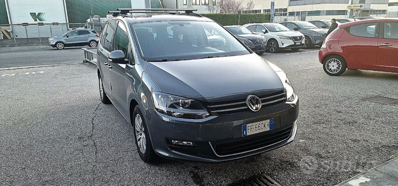 Grigio Usata 2016 VW Sharan Business Monovolume | 20.000 € (Cara) - Immagine 1/4