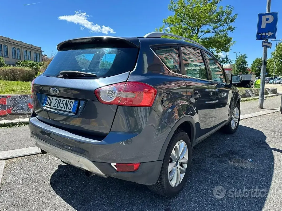 Usata Ford Kuga Titanium 136 CV (100 kW) 2009 Bluazzurro SUV