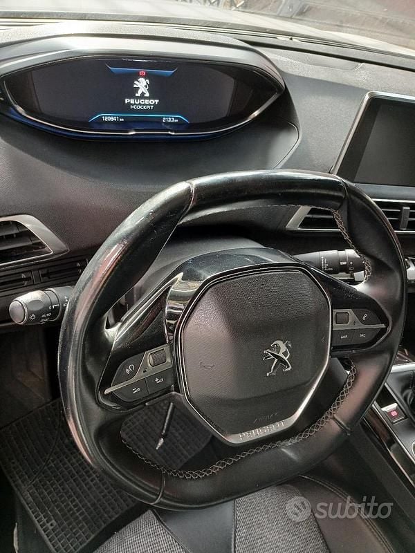 Usata Peugeot 3008 130 CV (95 kW) 2020 SUV