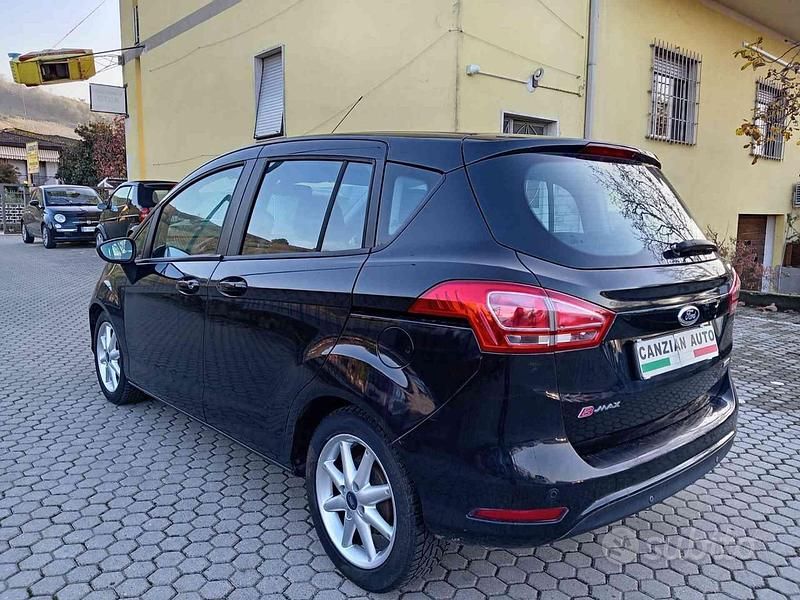 Usata Ford B-MAX 95 CV (69 kW) 2012 Nero Monovolume