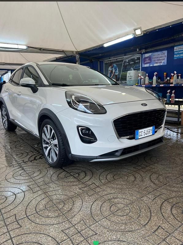 Usata Ford Puma Titanium 120 CV (88 kW) 2020 Grigio Monovolume