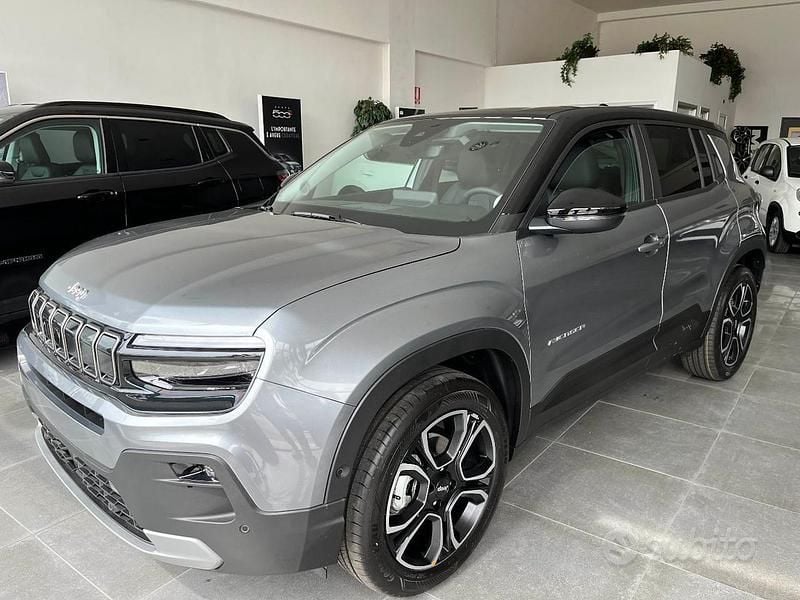 Nuova Jeep Avenger Summit 2025 Grigio SUV