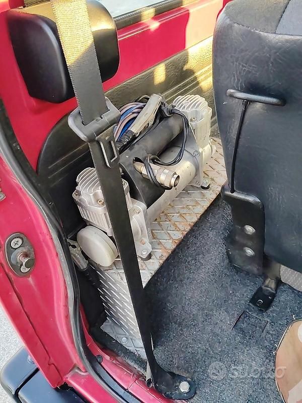 Usata Suzuki Samurai 1997 Rosso SUV