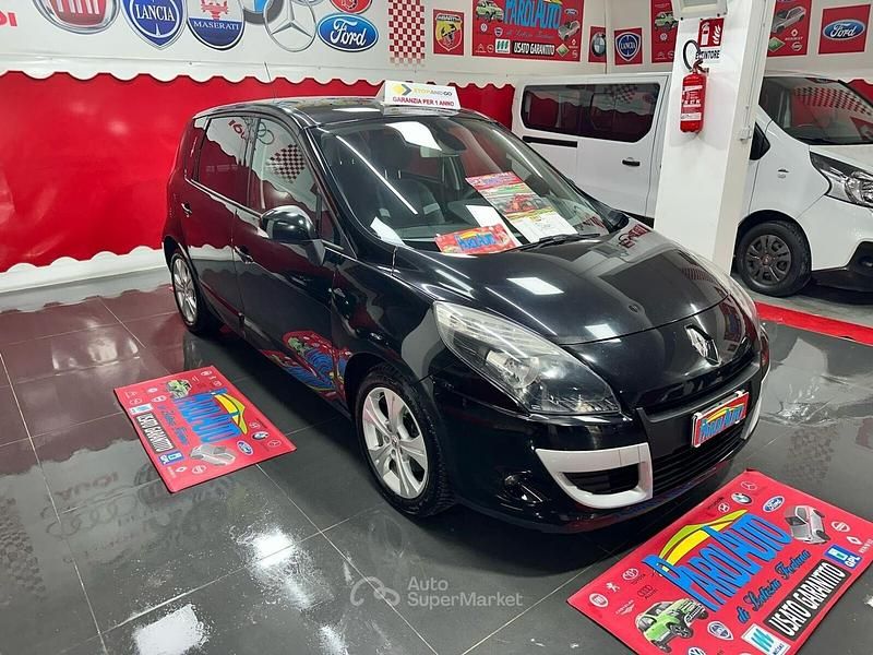 Usata Renault Scénic III Luxe 110 CV (80 kW) 2011 Nero Monovolume