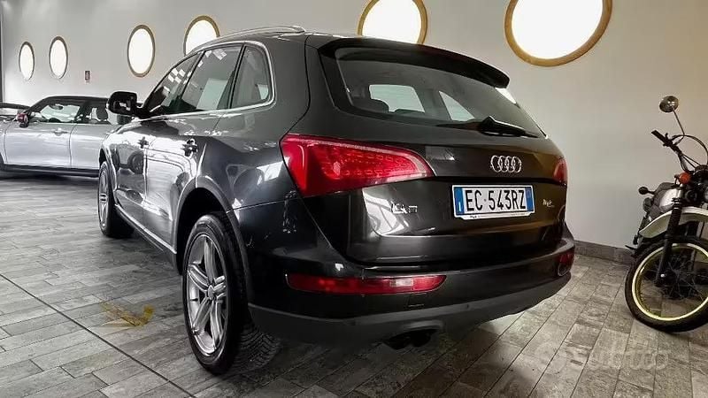 Usata Audi Q5 143 CV (105 kW) 2010 Grigio SUV