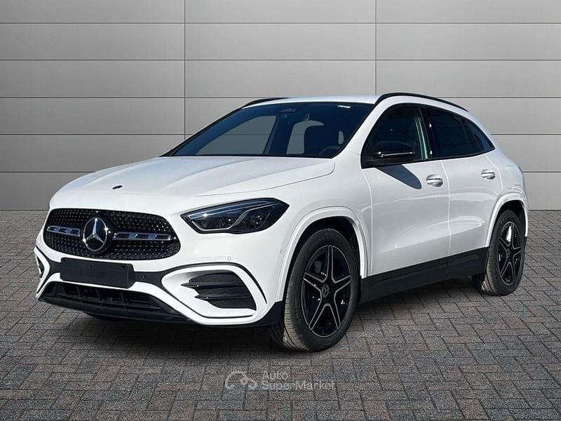 Nuova Mercedes GLA200 150 CV (110 kW) 2026 Bianco SUV