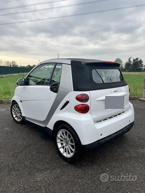 Usata Smart ForTwo Cabrio Passion 71 CV (52 kW) 2010 Bianco Cabrio