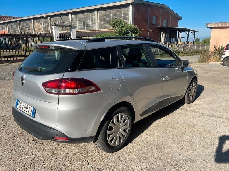 Usata Renault Clio GrandTour Zen 75 CV (55 kW) 2017 Argento Station wagon