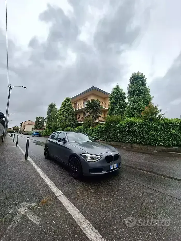 Usata BMW 114 95 CV (69 kW) 2013 Grigio Utilitaria